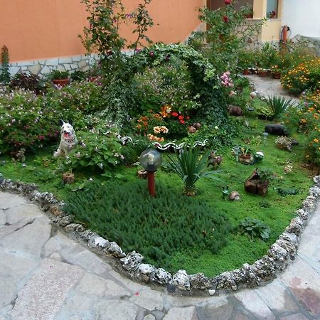 Family Hotel St. Constantine And Helena Ivaylovgrad Exterior foto